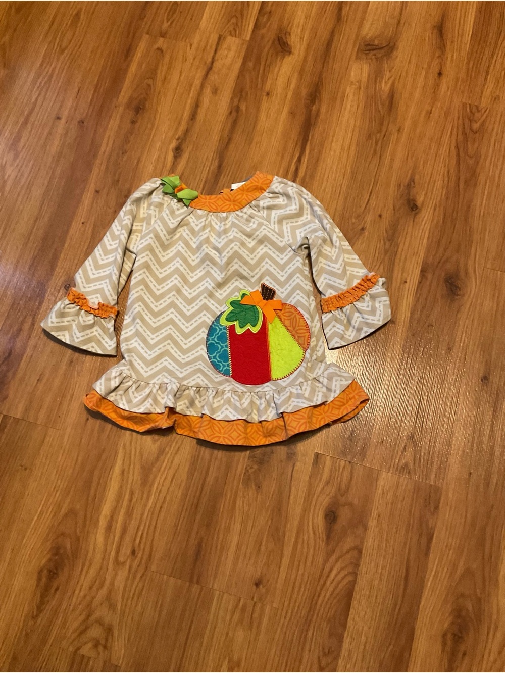 Emily Rose Chevron Pattern Fall Tunic Appliquéd Pumpkin And Ruffles Size 4